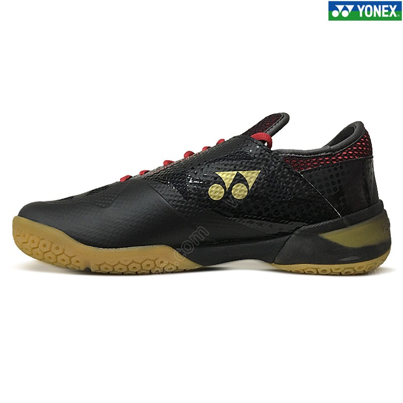 yonex power cushion comfort z2