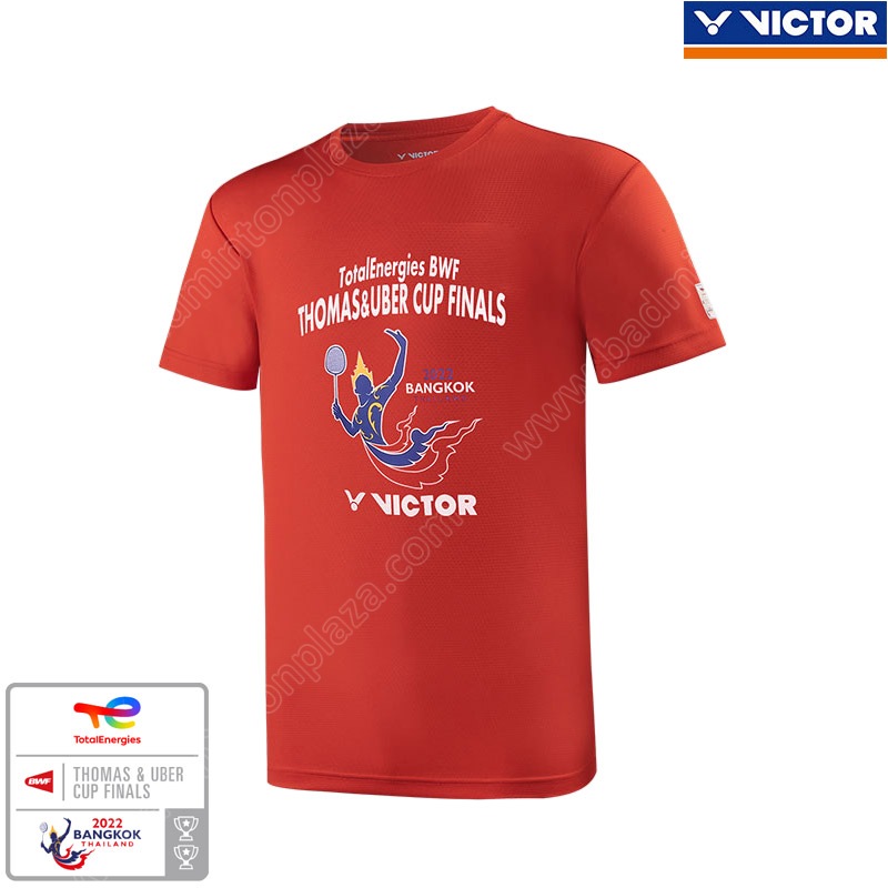 เสื้อยืดคอกลมวิคเตอร์ 2022 BANGKOK THAILAND TotalEnergies BWF THOMAS UBER CUP FINALS สีแดง (T-TUC22-D)